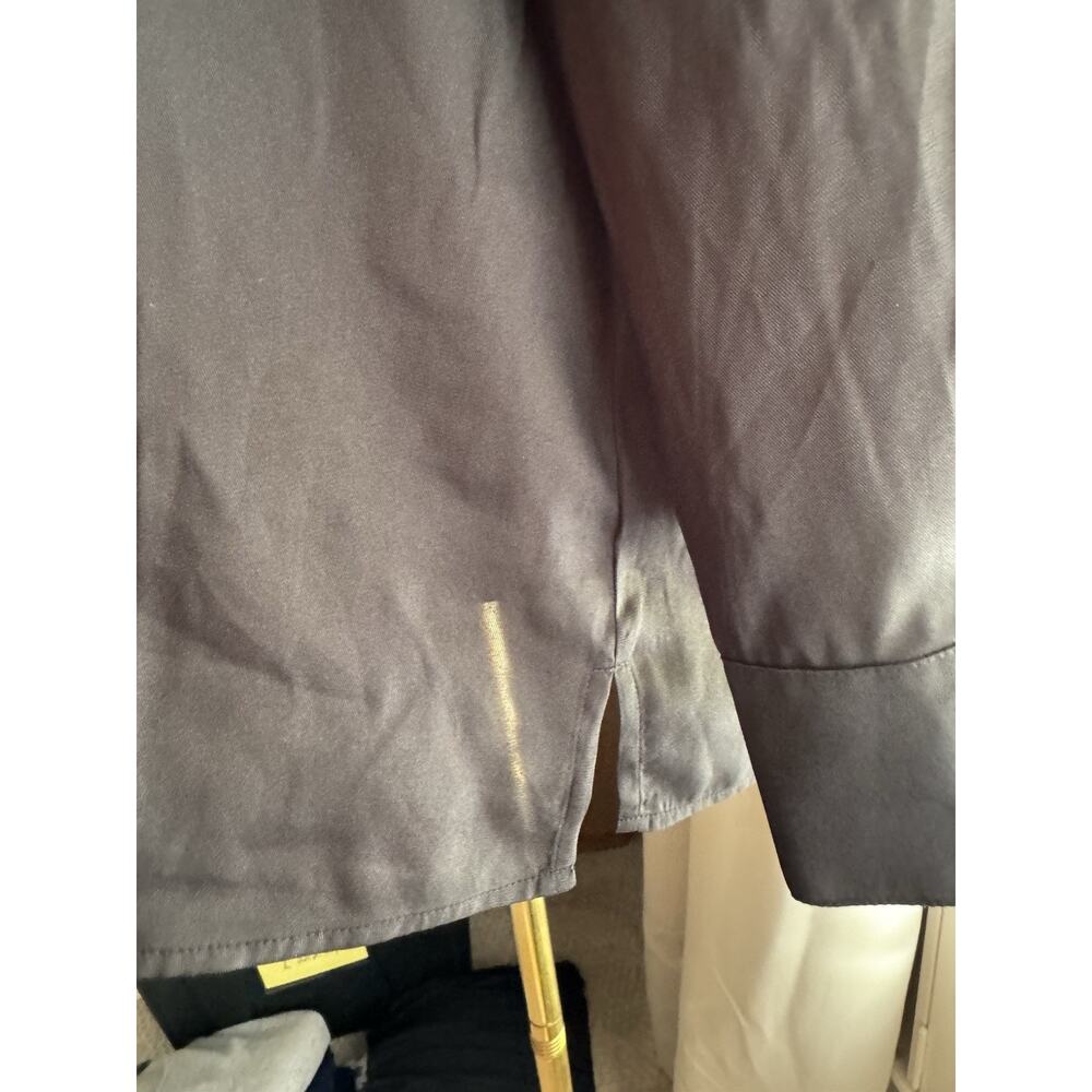 Banana Republic V Neck Top With Embellished Collar L NWT - Picture 3 of 5